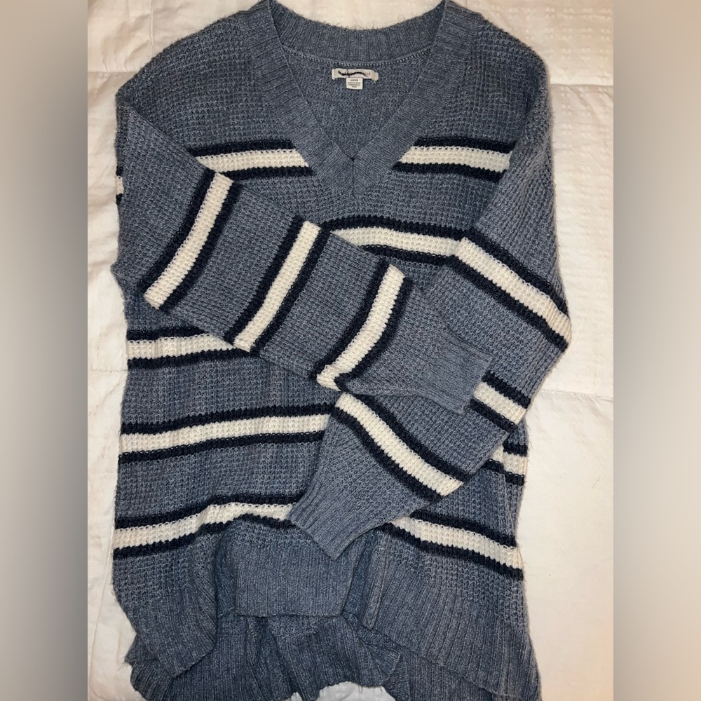 American Eagle Oversized sweater Size Small